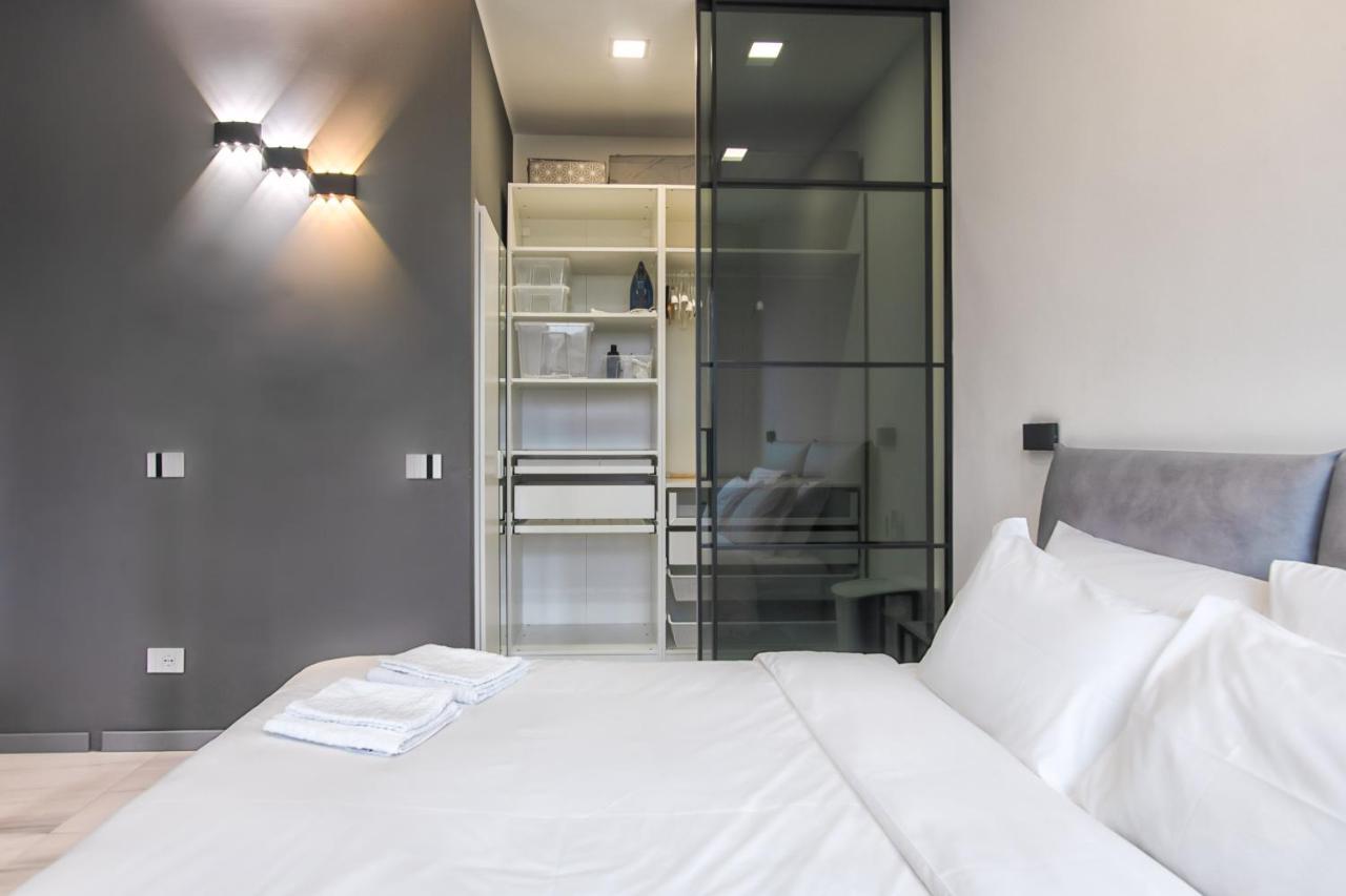 New & Bright Balcony Flat By Station Appartement